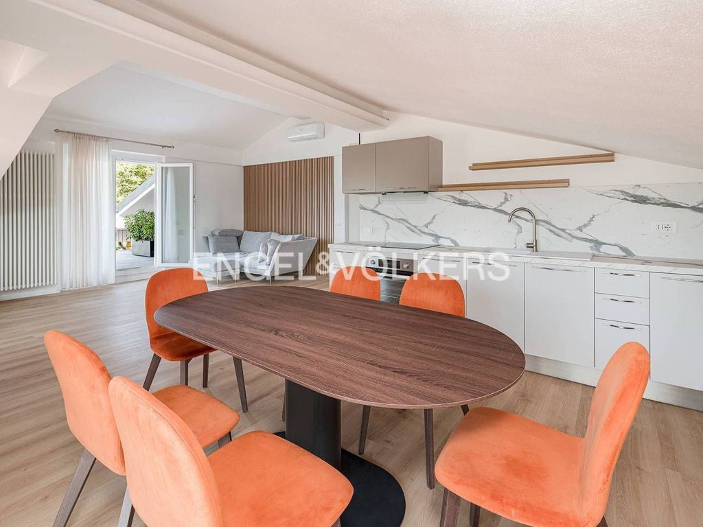 Appartement de luxe à vendre à Cernobbio, 440 000 €, Photo 4