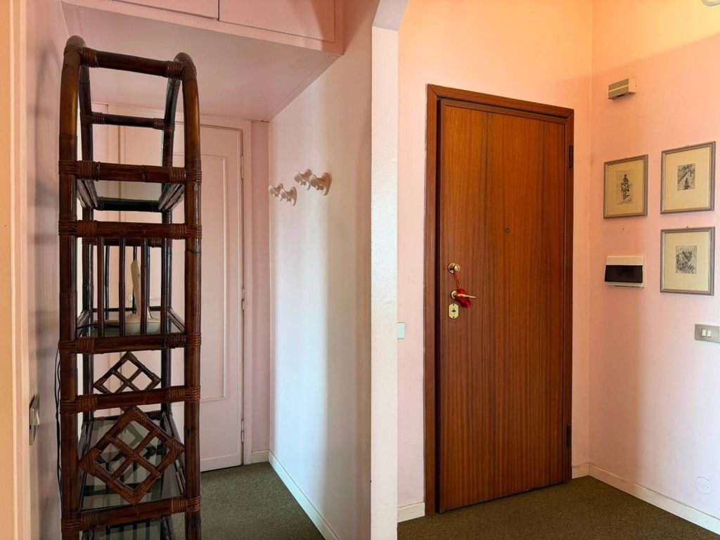 Luxury Apartment for sale in Milan, 520 000 €, Photo 7
