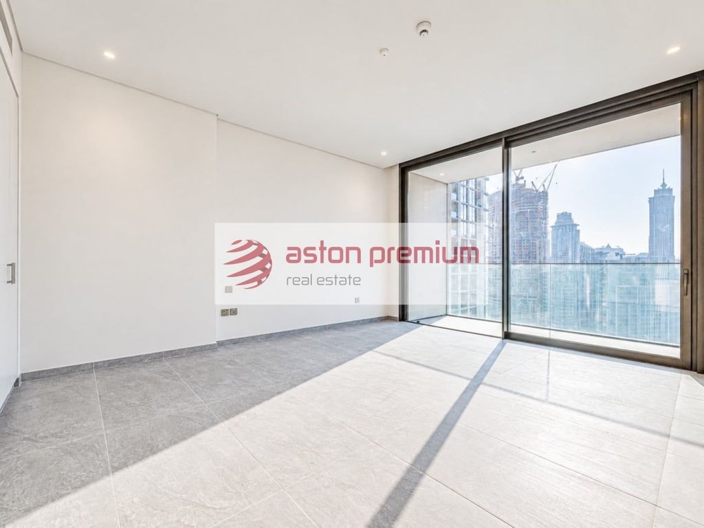 Appartement de luxe à vendre à Dubai, 607 101 €, Photo 1