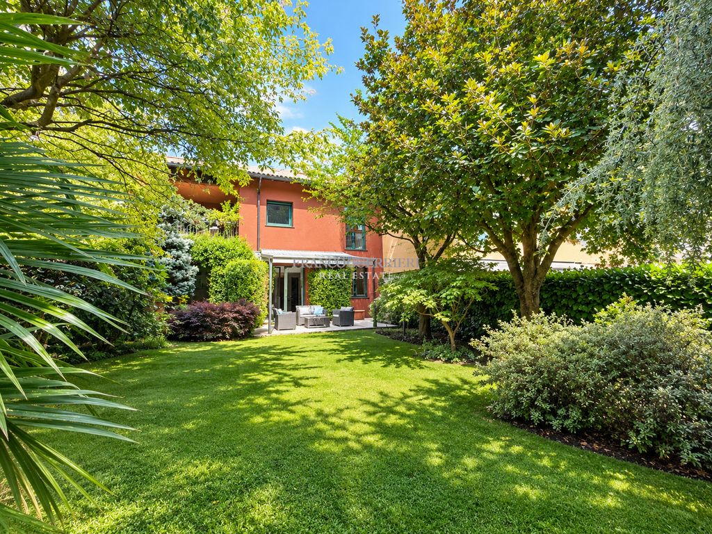 Appartement de luxe à vendre à Lesmo, 575 000 €, Photo 1