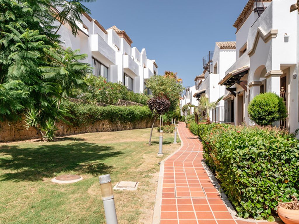 Maison de luxe à vendre à Estepona, 525 000 €, Photo 1
