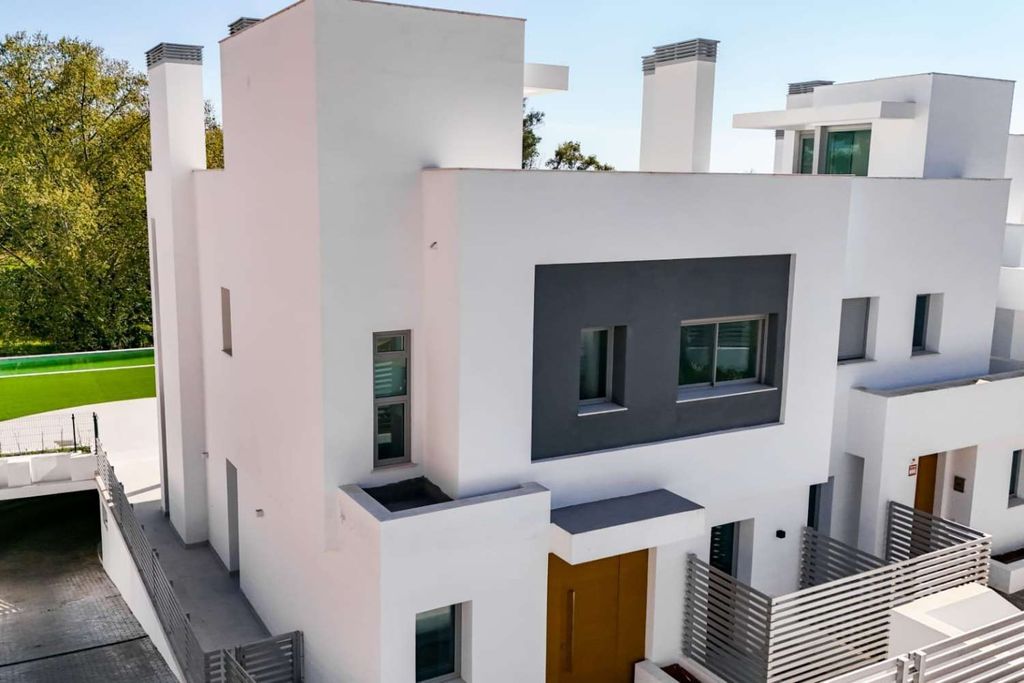 Maison de luxe à vendre à Marbella, 1 325 000 €, Photo 4