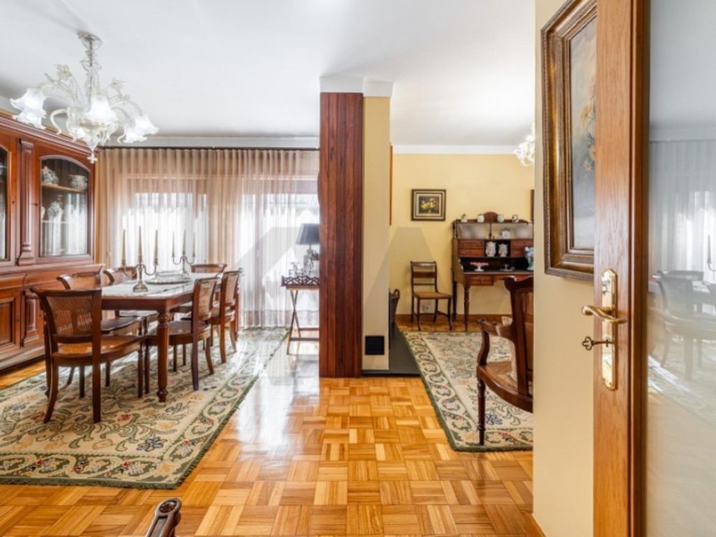 Maison de luxe à vendre à Maia, 680 000 €, Photo 7