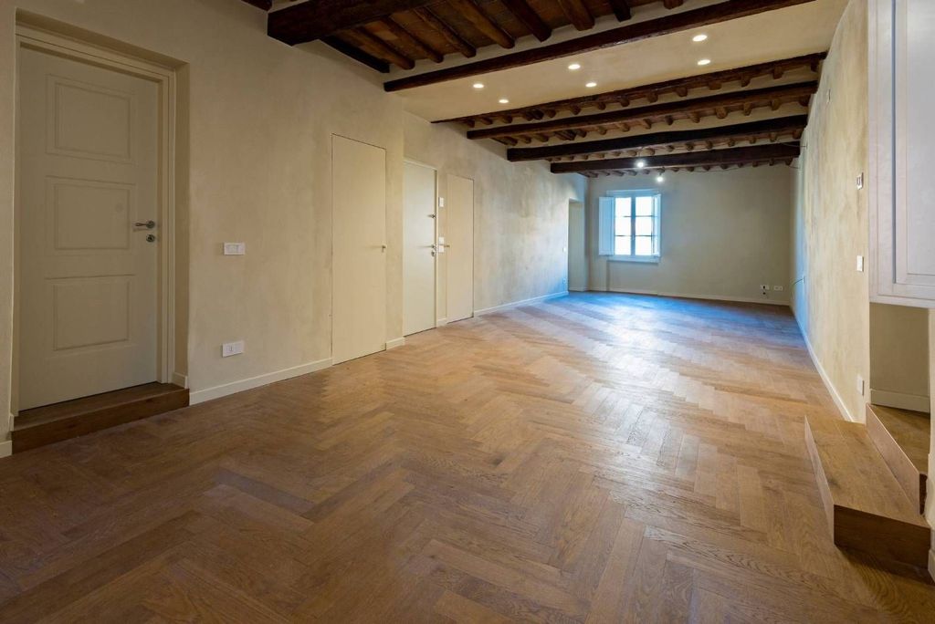 Appartement de luxe à vendre à Lucca, 650 000 €, Photo 3