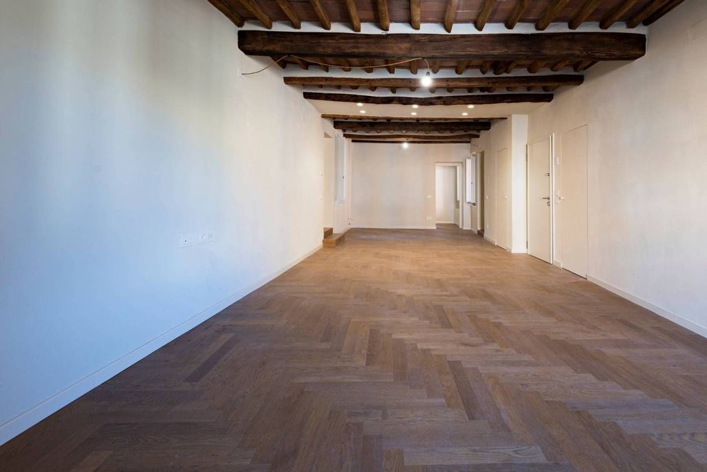 Appartement de luxe à vendre à Lucca, 650 000 €, Photo 5