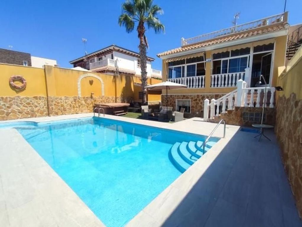 Maison de luxe à vendre à Torrevieja, 549 900 €, Photo 2