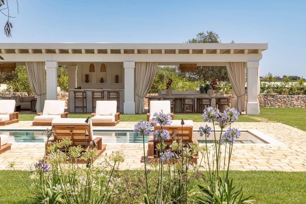 Luxury House for sale in Conversano, 4 000 000 €, Photo 1