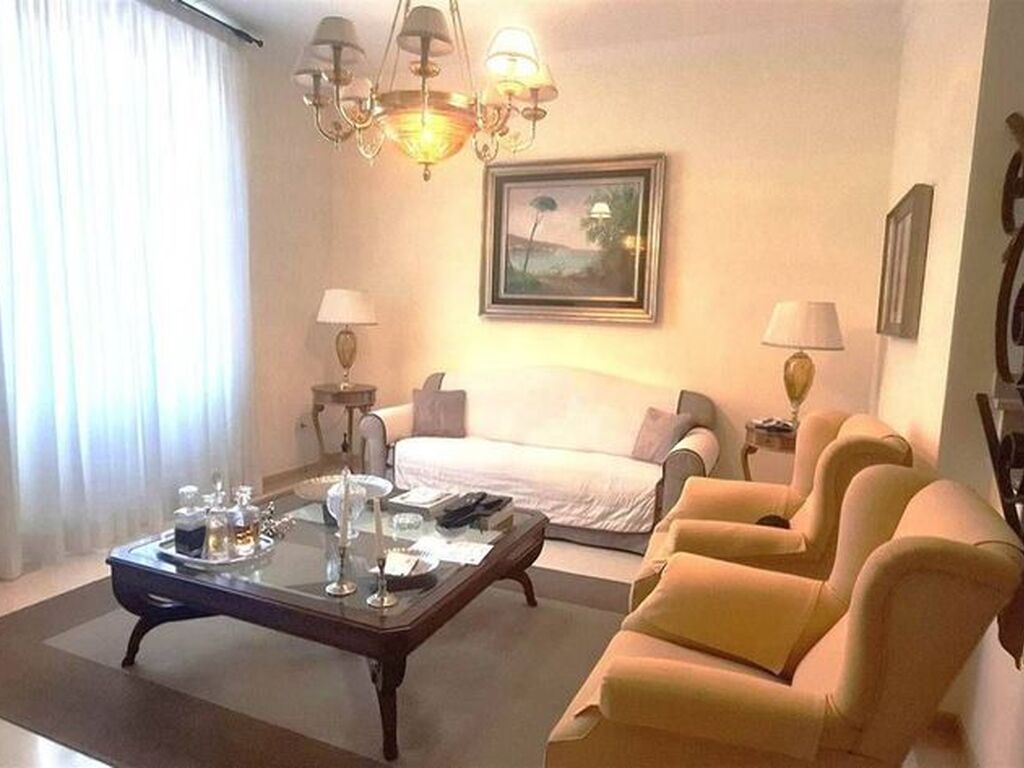 Maison de luxe à vendre à Prato, 700 000 €, Photo 2