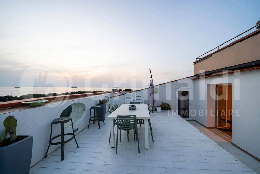 Luxury Apartment for sale in Livorno, 1 000 000 €, Photo 2