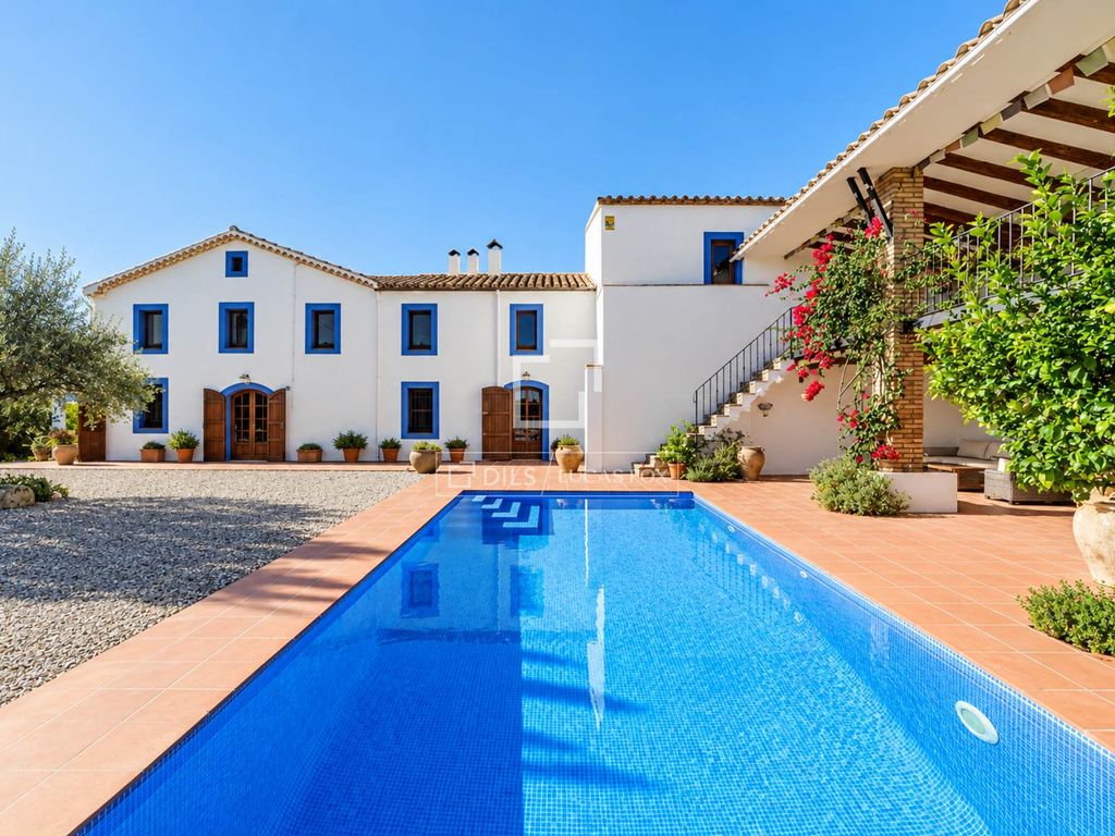 Maison de luxe à vendre à Torrelles de Foix, 650 000 €, Photo 2