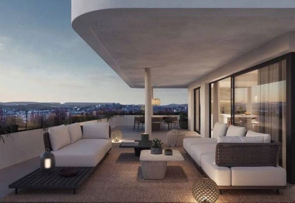 Luxury Apartment for sale in Estepona, 625 000 €, Photo 2