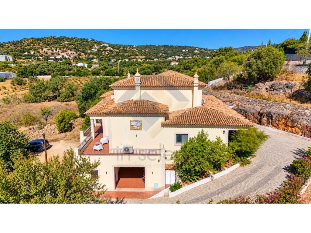Luxury House for sale in Loulé, 1 175 000 €, Photo 2
