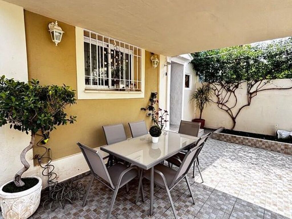 Maison de luxe à vendre à Málaga, 435 000 €, Photo 2