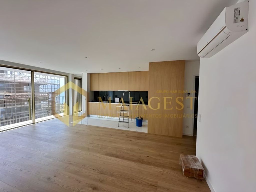 Luxury Apartment for sale in Vila Nova de Gaia, 524 000 €, Photo 2