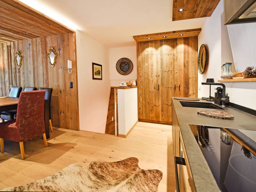 Luxury Apartment for sale in Sesto, 950 000 €, Photo 3