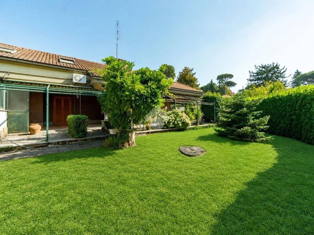 Maison de luxe à vendre à Grottaferrata, 1 000 000 €, Photo 3