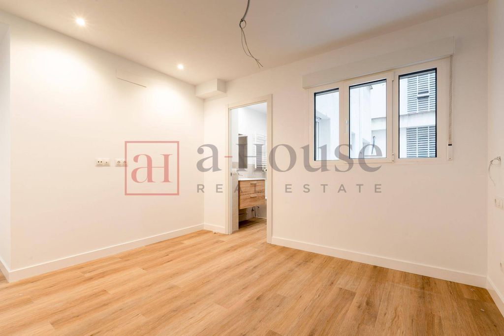Luxury Apartment for sale in Madrid, 719 000 €, Photo 3