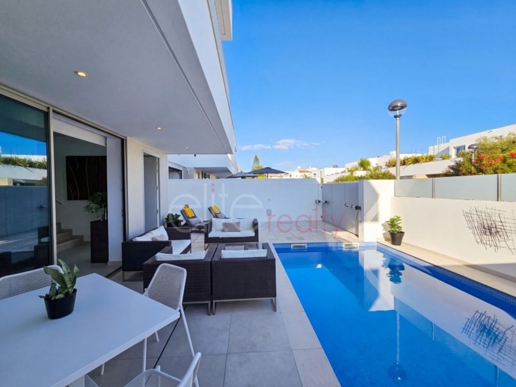 Luxury House for sale in Lagos, 1 195 000 €, Photo 3