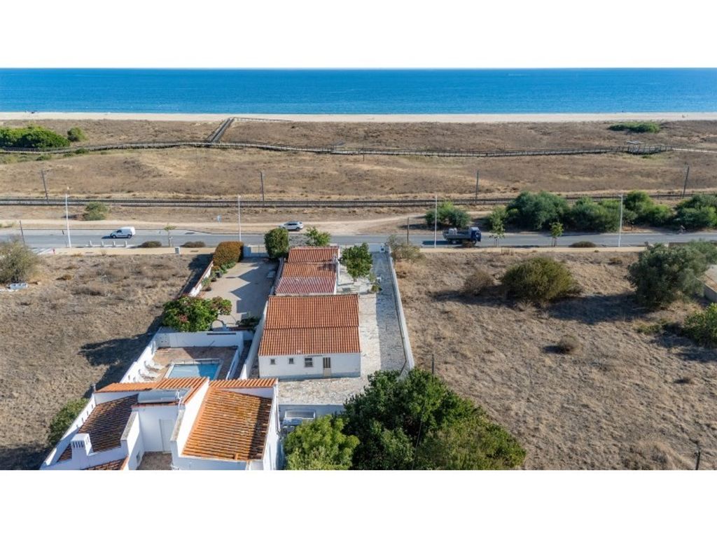Luxury House for sale in Lagos, 1 150 000 €, Photo 4
