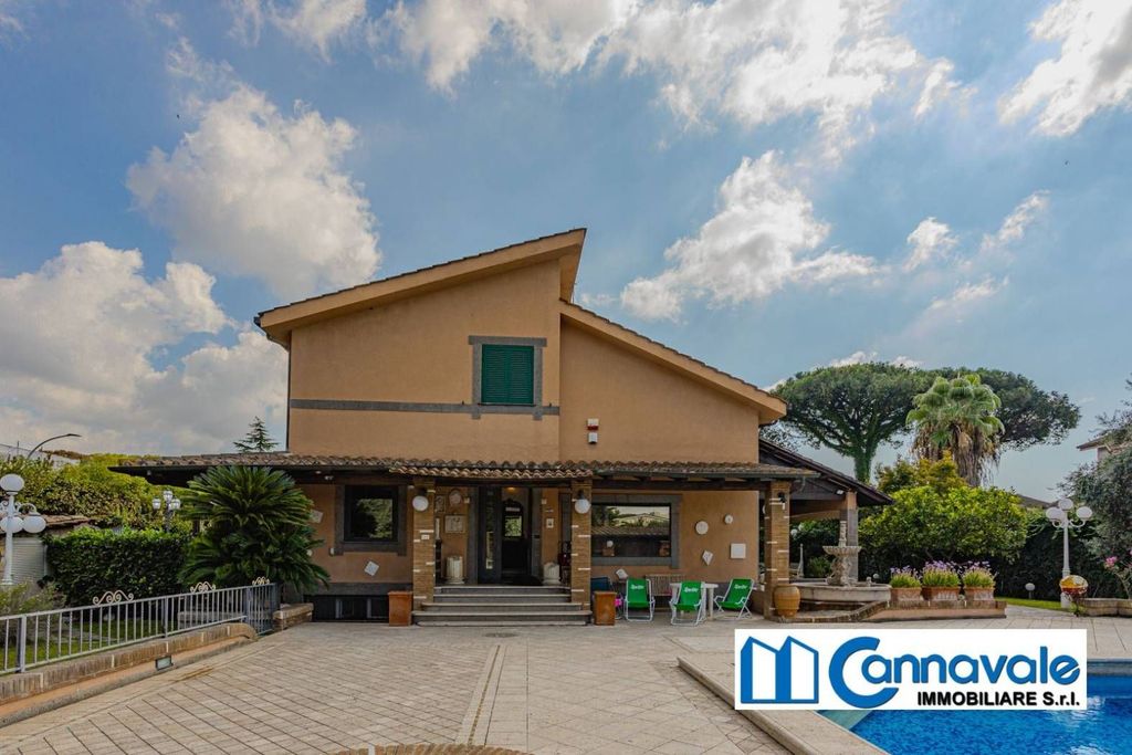 Luxury House for sale in Rome, 1 950 000 €, Photo 4
