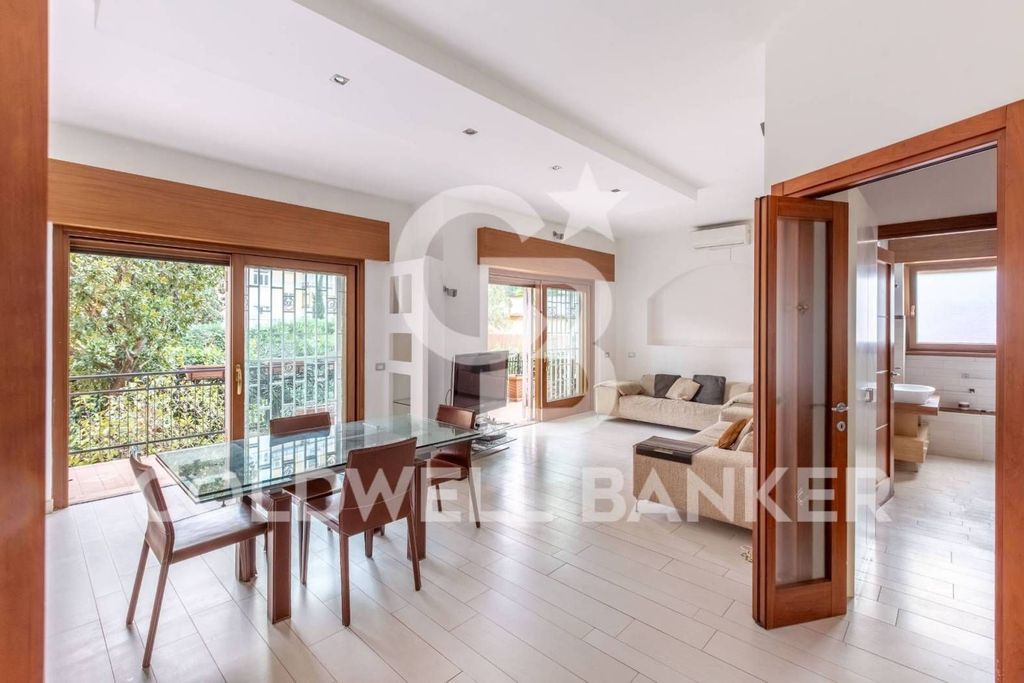 Luxury Apartment for sale in Rome, 550 000 €, Photo 4