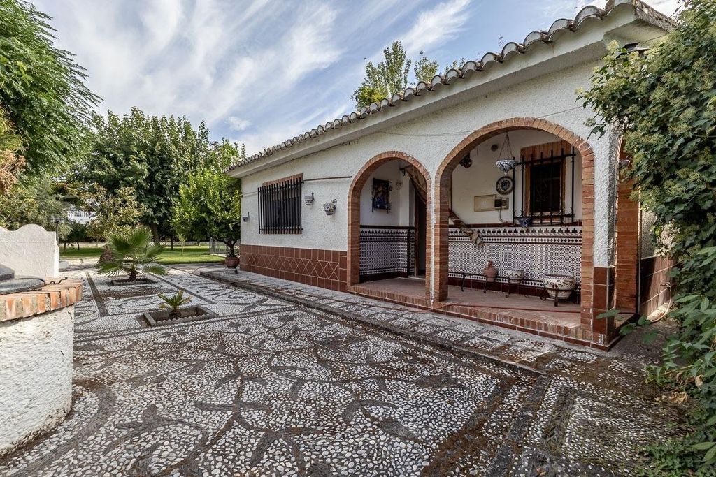 Luxury House for sale in Ogíjares, 550 000 €, Photo 4