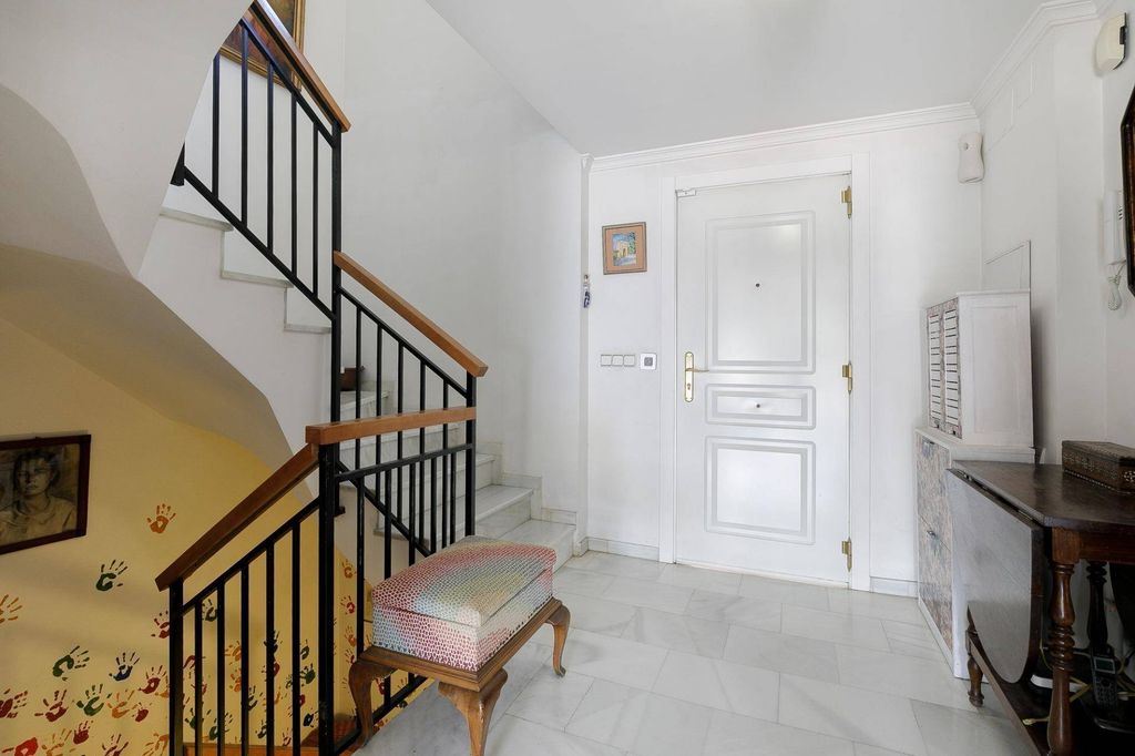 Maison de luxe à vendre à Granada, 450 000 €, Photo 4