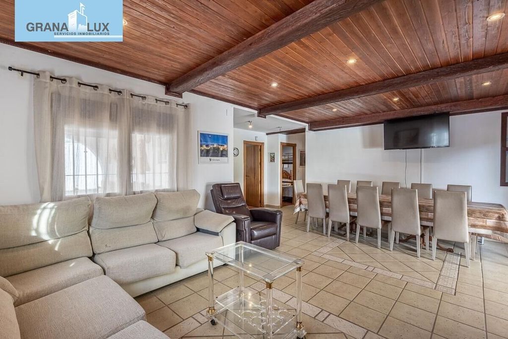 Luxury House for sale in Atarfe, 495 000 €, Photo 4
