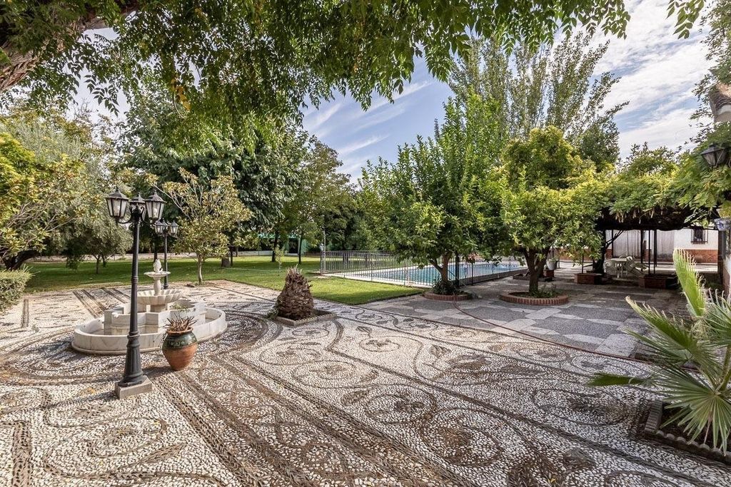 Luxury House for sale in Ogíjares, 550 000 €, Photo 5