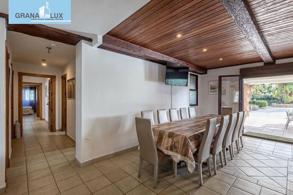 Luxury House for sale in Atarfe, 495 000 €, Photo 5
