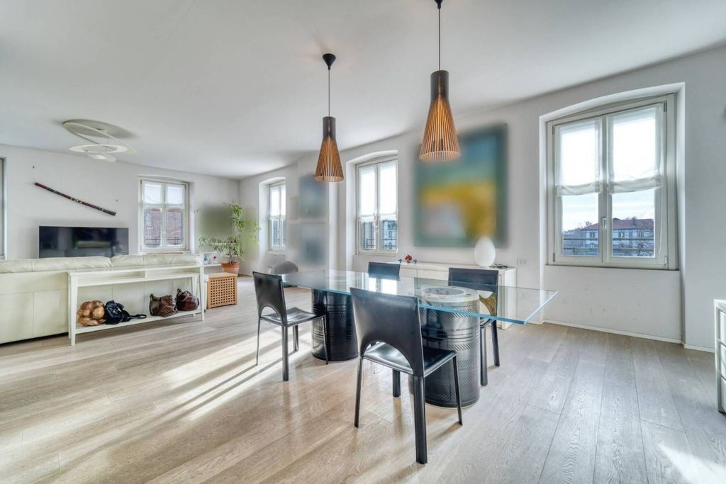 Luxury Apartment for sale in Milan, 1 960 000 €, Photo 6