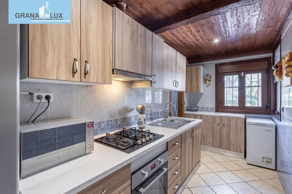Luxury House for sale in Atarfe, 495 000 €, Photo 6