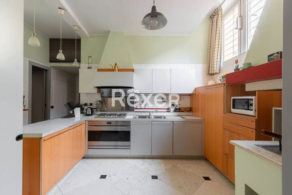 Luxury Apartment for sale in Milan, 2 918 000 €, Photo 7