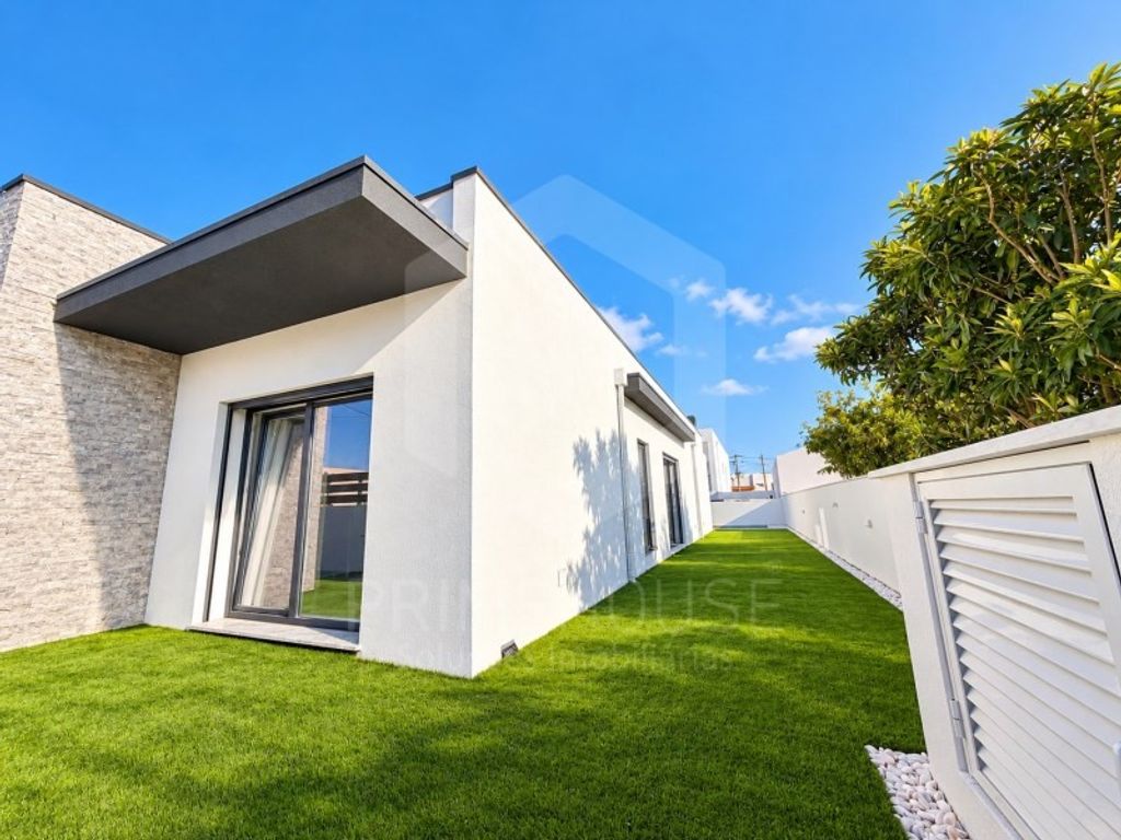 Luxury House for sale in Seixal, 645 000 €, Photo 7