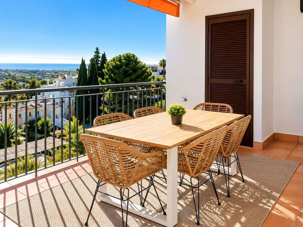 Luxury Apartment for sale in Benahavís, 459 000 €, Photo 1