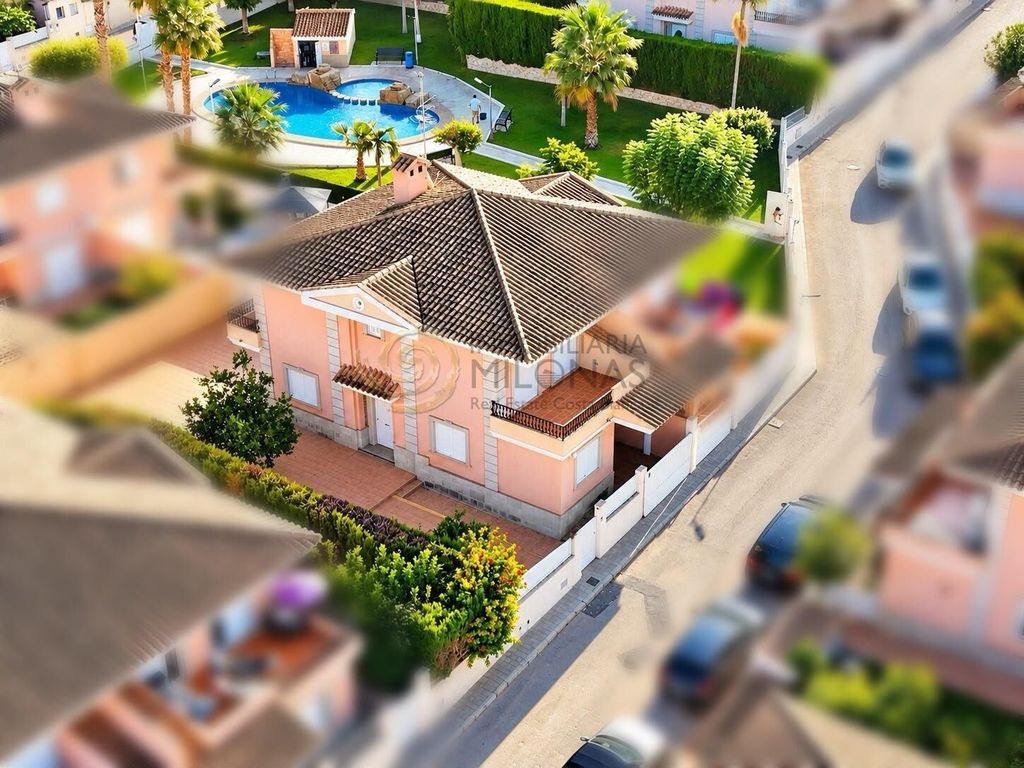 Maison de luxe à vendre à Benidorm, 540 000 €, Photo 1