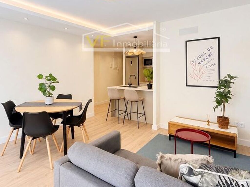 Appartement de luxe à vendre à Málaga, 420 000 €, Photo 1