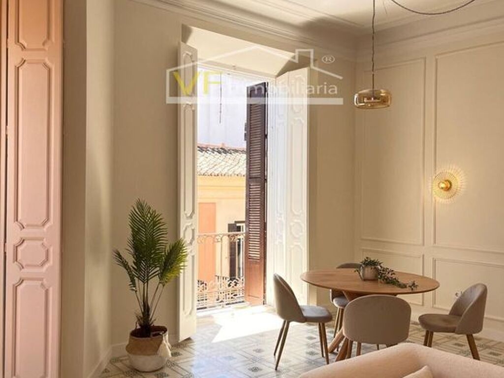 Luxury Apartment for sale in Málaga, 1 250 000 €, Photo 1