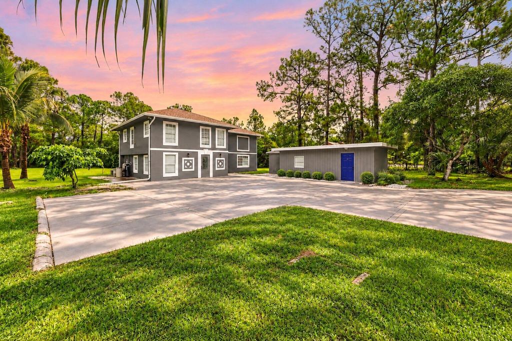 Luxury House for sale in West Palm Beach, 557 404 €, Photo 1