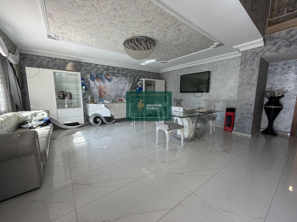 Maison de luxe à vendre à Alicante, 485 000 €, Photo 1