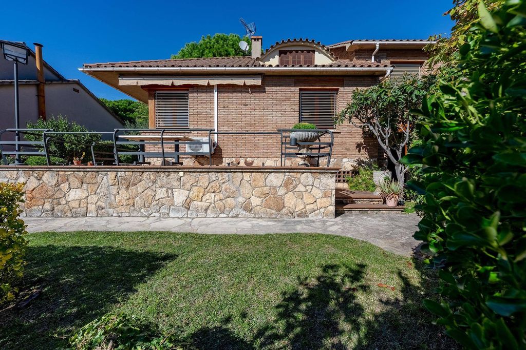 Maison de luxe à vendre à La Garriga, 650 000 €, Photo 1