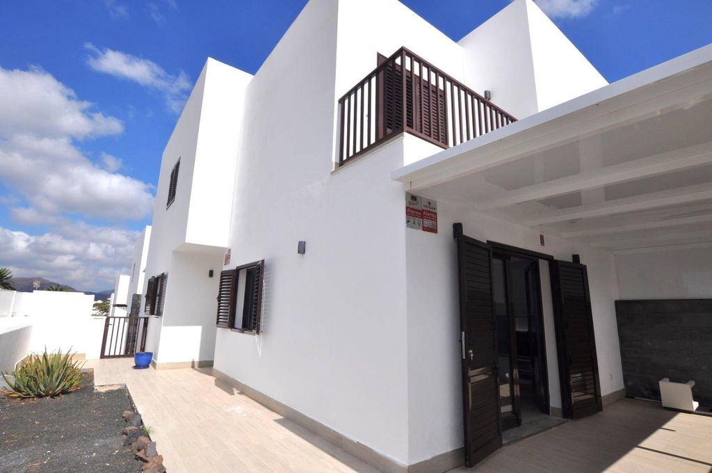 Maison de luxe à vendre à Yaiza, 540 000 €, Photo 1