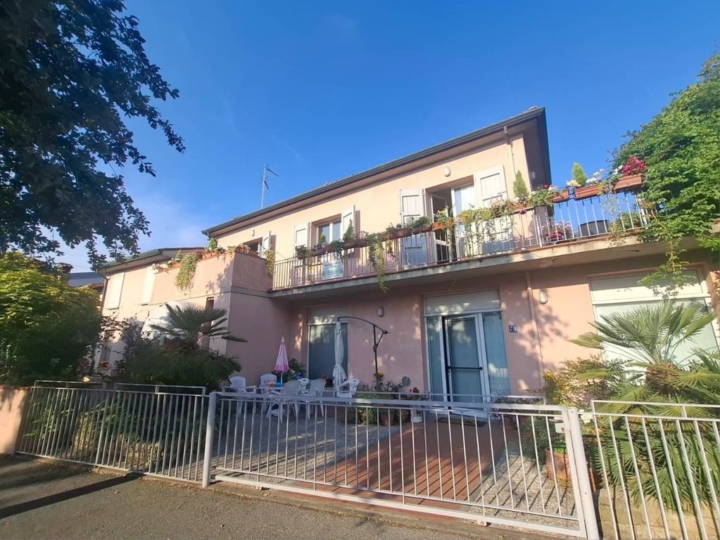 Luxury House for sale in Lugo, 500 000 €, Photo 1