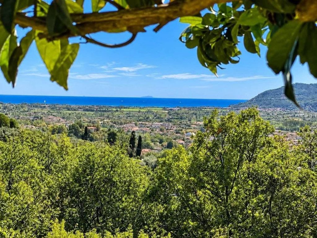 Luxury House for sale in Fosdinovo, 890 000 €, Photo 2