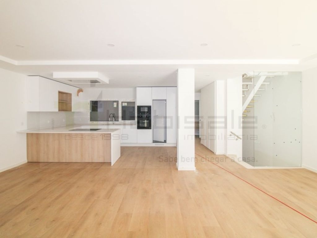 Maison de luxe à vendre à Almada, 690 000 €, Photo 3