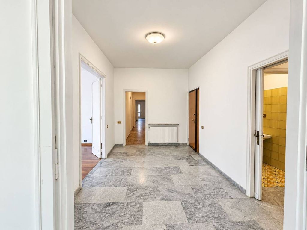 Luxury Apartment for sale in Rome, 1 395 000 €, Photo 4