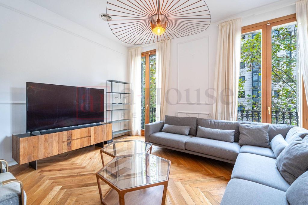 Appartement de luxe à vendre à Barcelona, 875 000 €, Photo 5