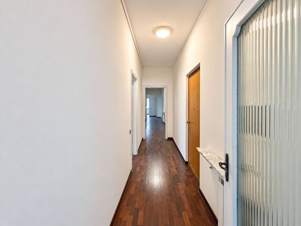Luxury Apartment for sale in Rome, 1 395 000 €, Photo 6