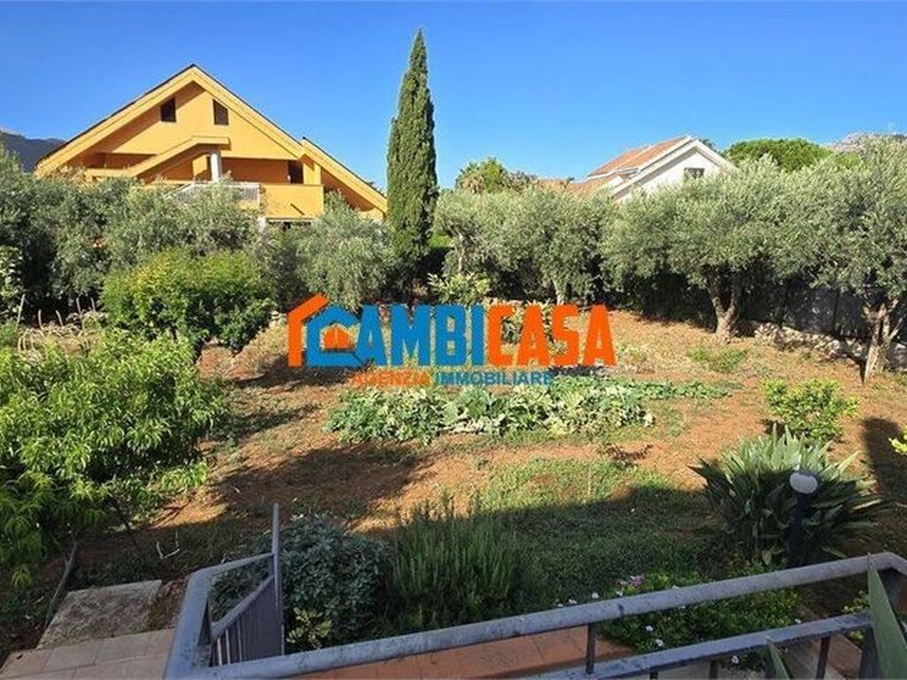 Luxury House for sale in Palermo, 930 000 €, Photo 6