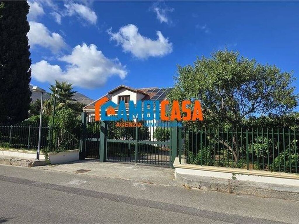 Luxury House for sale in Palermo, 930 000 €, Photo 7